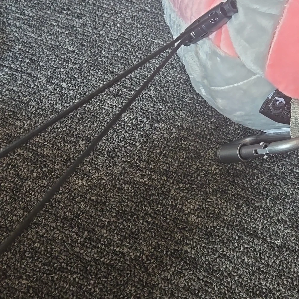 Soft Grey And.pink Travel Pillow - Picture 6 of 8
